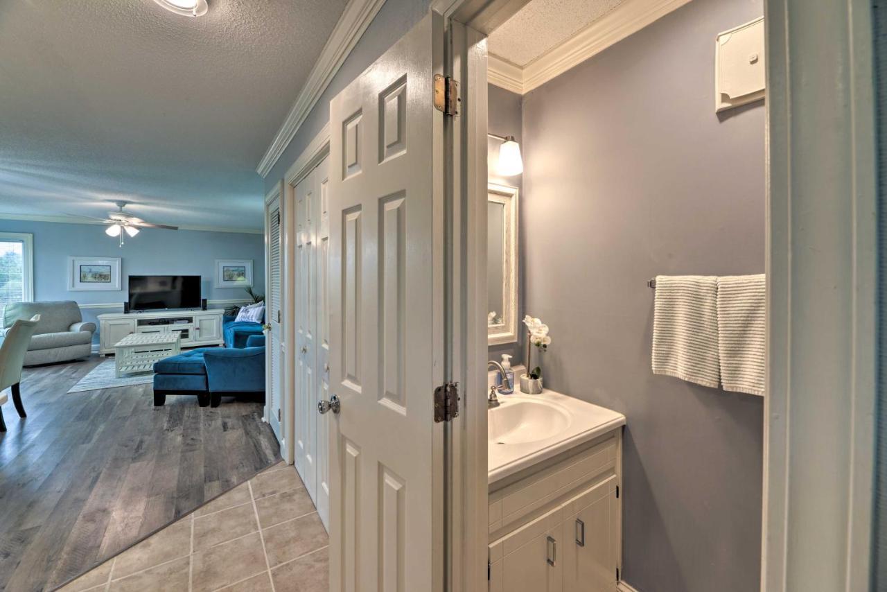 Bright Emerald Isle Condo With Private Beach Access! Bagian luar foto